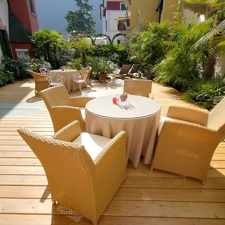 Sembenini Palace Riva del Garda Dış mekan fotoğraf